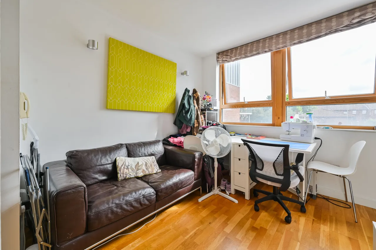 Flat 8 Canalside Studios, 8-14 St Pancras Way, London, photo 6
