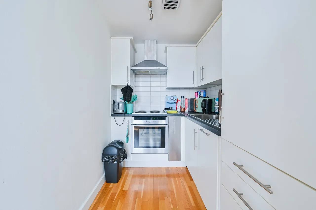 Flat 8 Canalside Studios, 8-14 St Pancras Way, London, photo 7