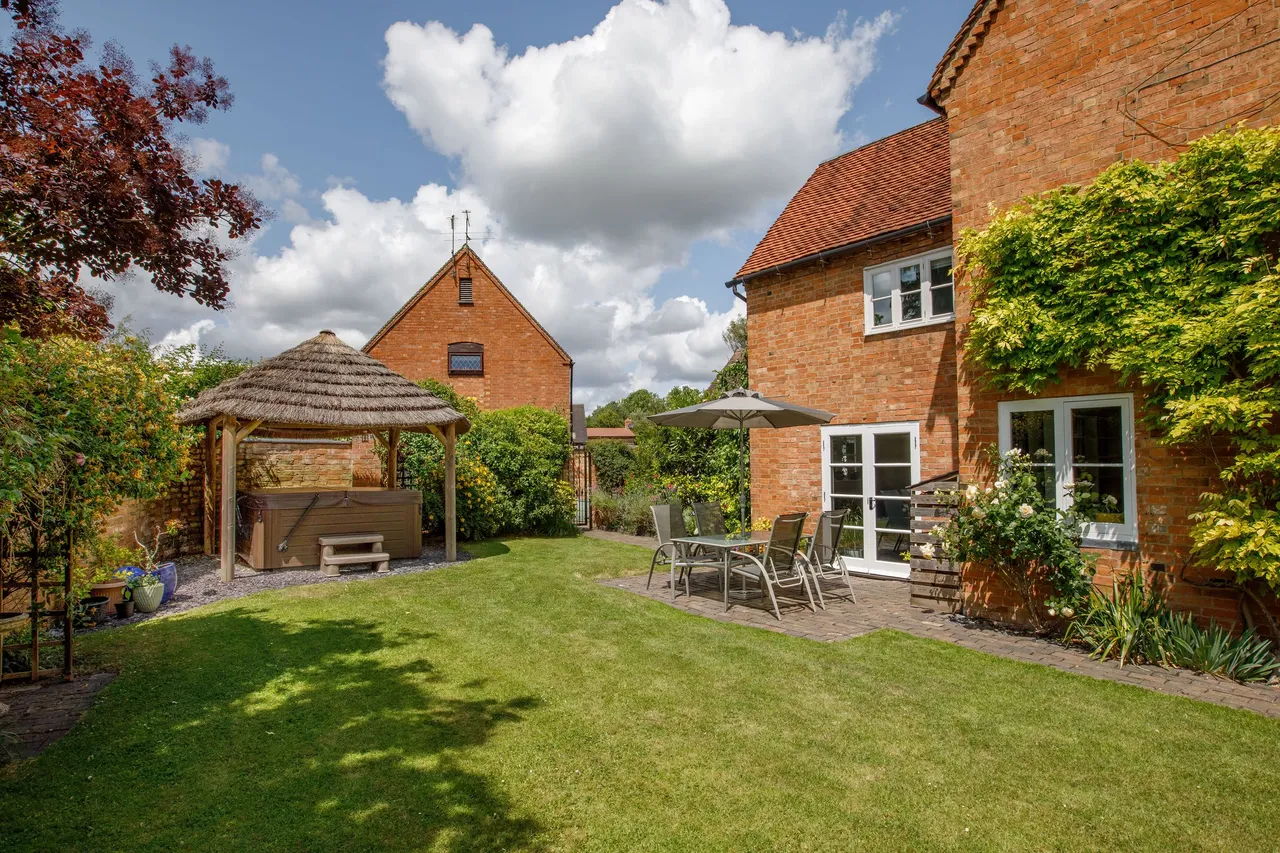Main Street, Birdingbury, Warwickshire, CV23, photo 11