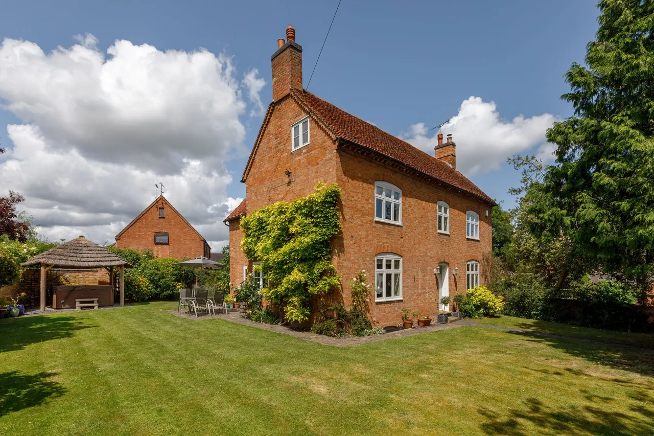 5 bed house for sale — Main Street, Birdingbury, Warwickshire, CV23