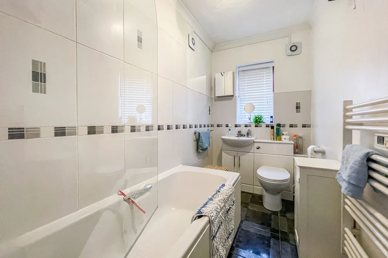 3 Elm Cottages Quomp, Ringwood, Ringwood, BH24 1NS, photo 8