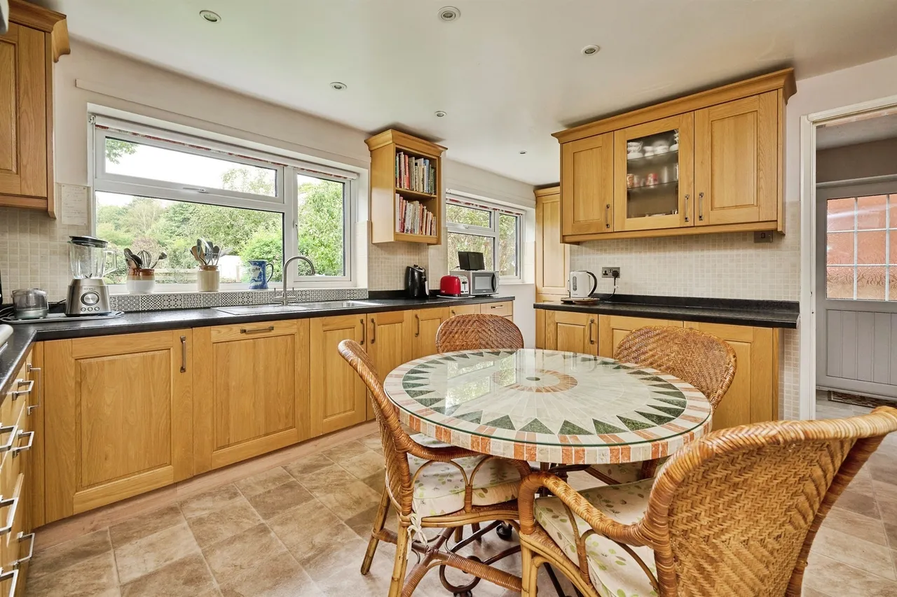 High Street, Huntingdon, PE28, photo 6
