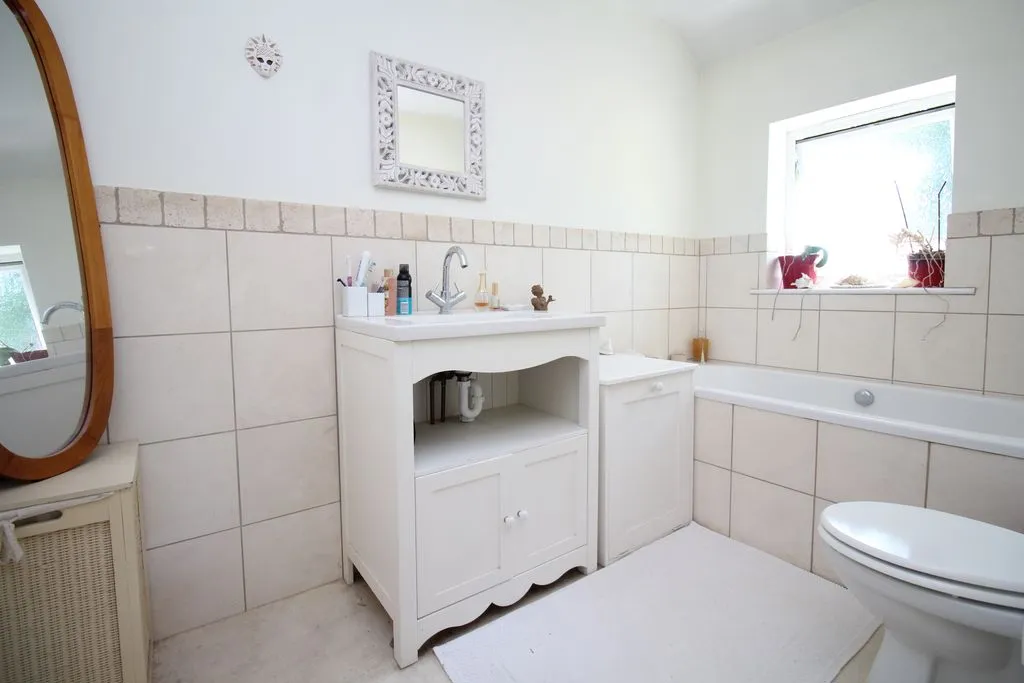Hadlow Road, Tonbridge, photo 15
