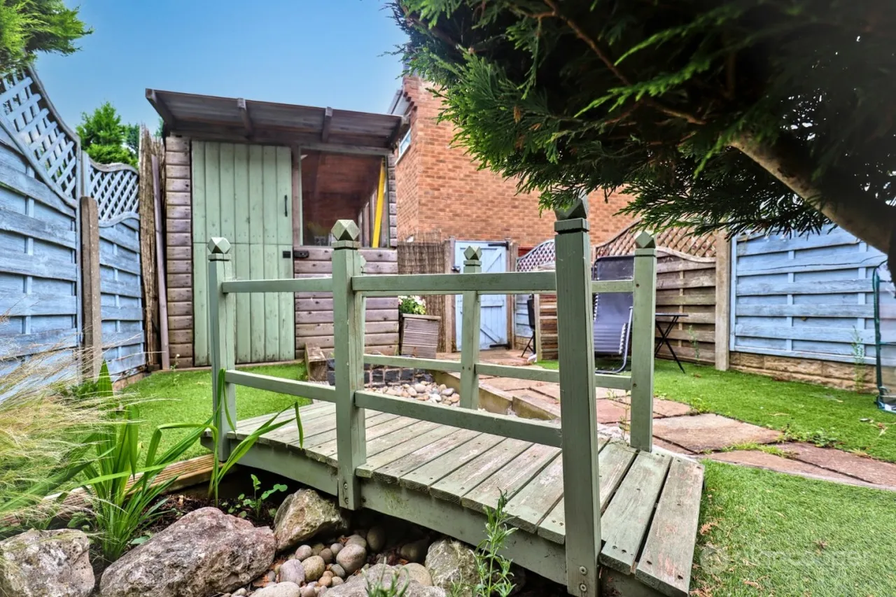 Pangbourne Close, St Nicolas Park, CV11, photo 17