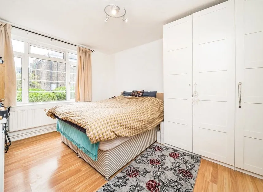 Manor Vale, Brentford, TW8, photo 4