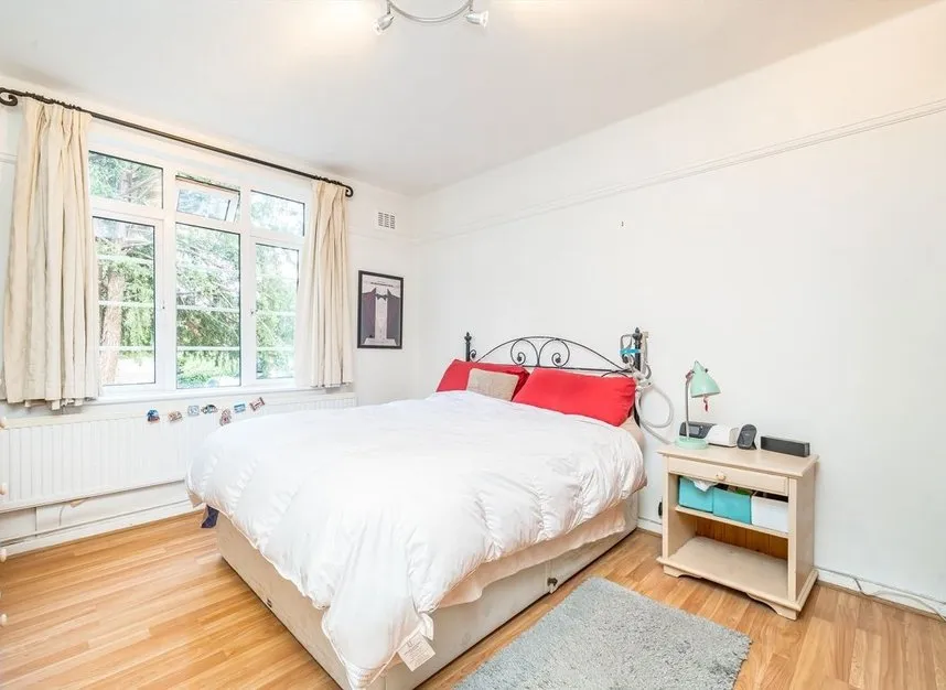 Manor Vale, Brentford, TW8, photo 5