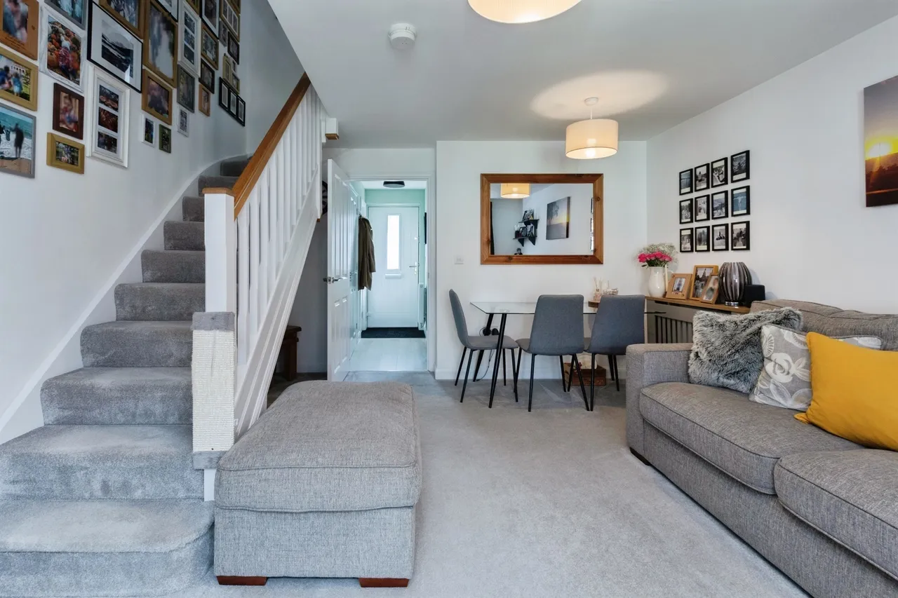 Becket Crescent, Bearwood, BH11, photo 6