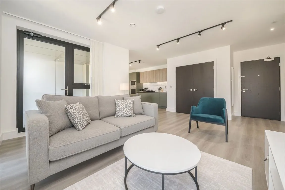 1 bed flat to rent — Scrubs Lane, North Kensington