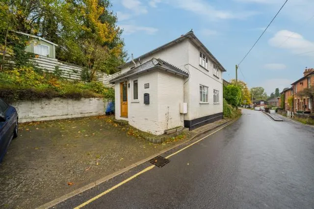 3 bed house for sale, Swan Street, Kingsclere, RG20
