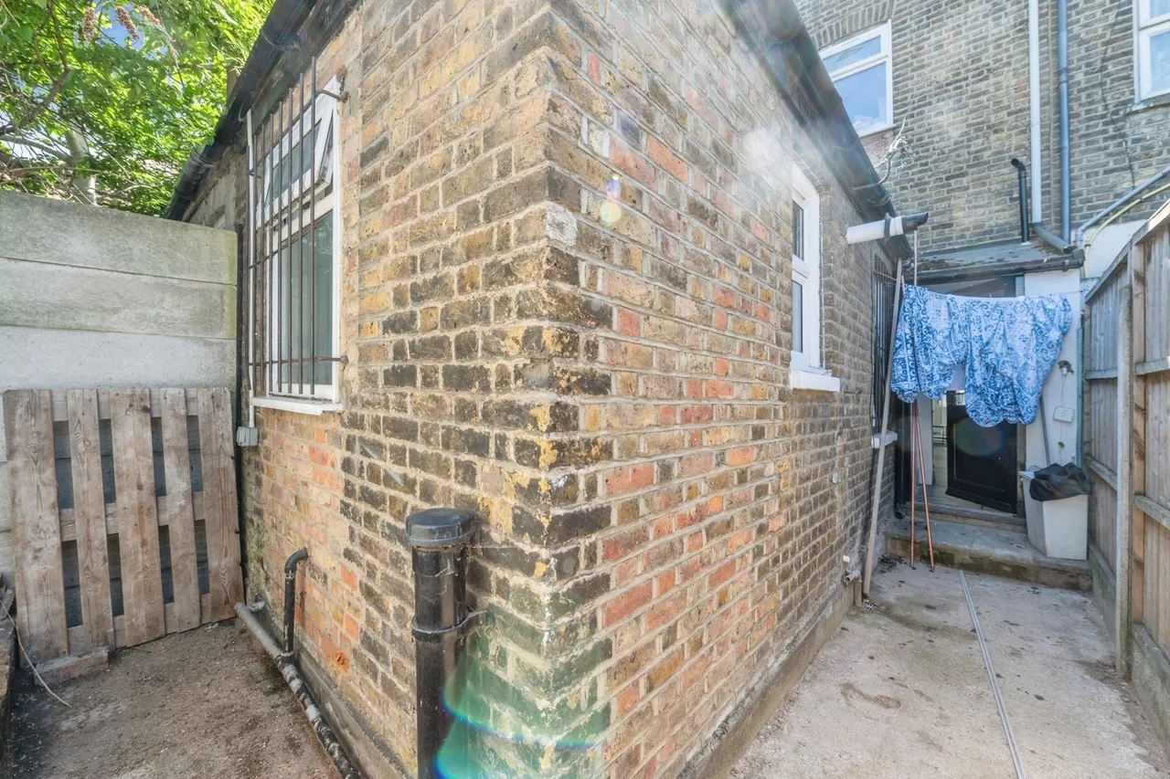 Dock Road, Tilbury, Essex, RM18, photo 11