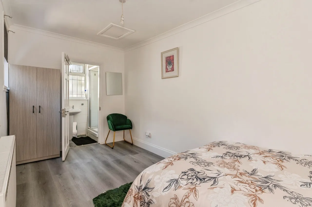 Dock Road, Tilbury, Essex, RM18, photo 10