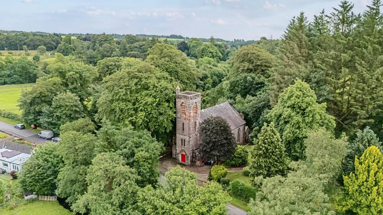 5 bed house for sale, Kirtle Church House, Kirtlebridge, DG11