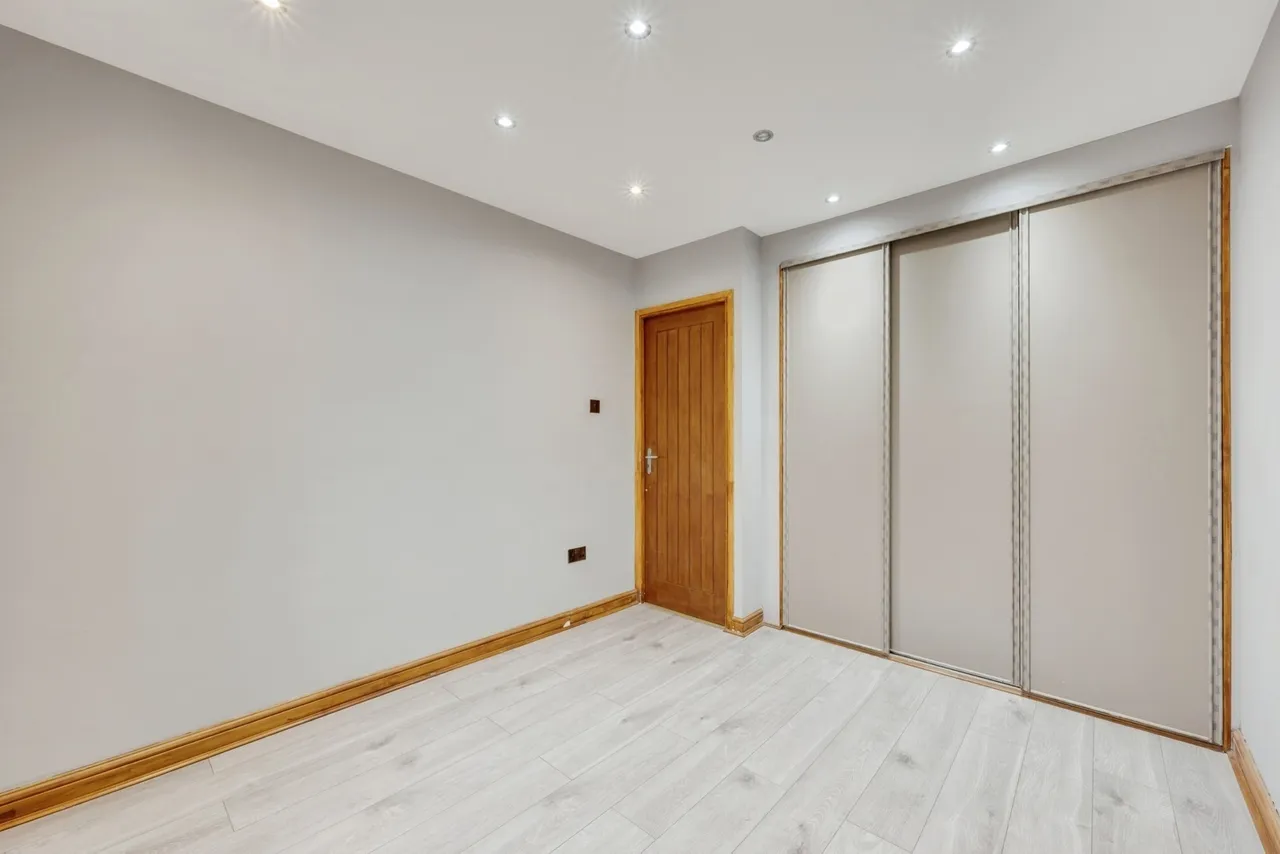 Russell Way, Sutton, SM1, photo 15