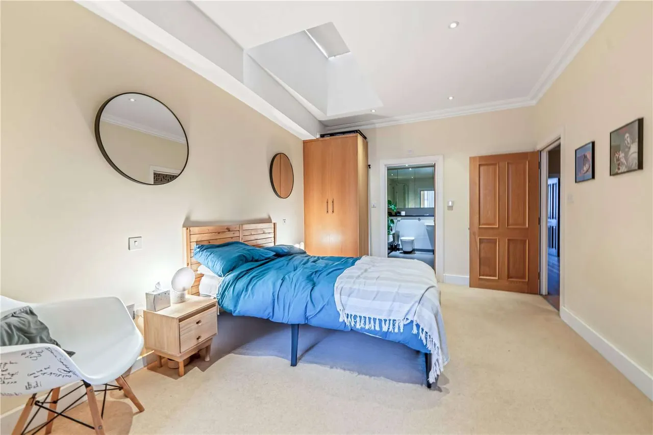 The Quadrant, Richmond, Surrey, TW9 1BP, photo 7