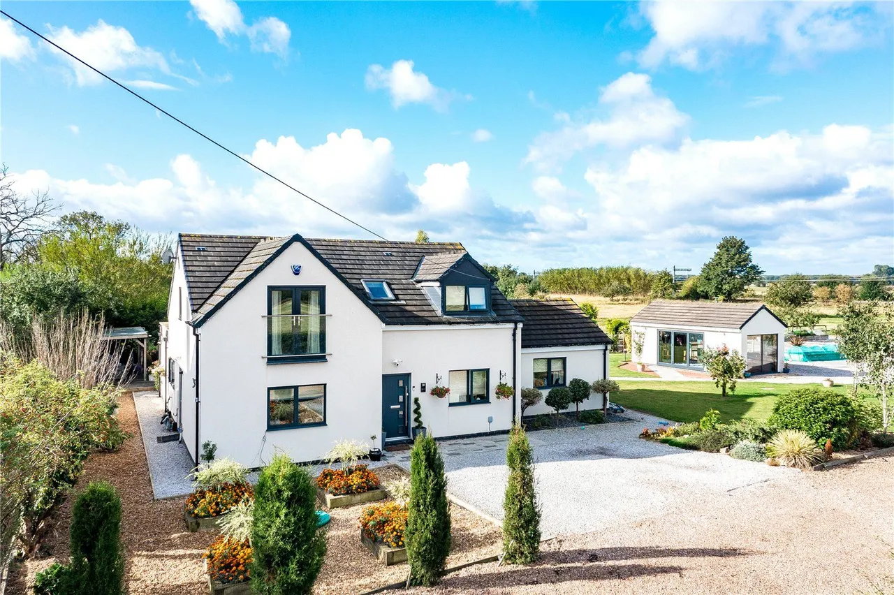 Church Fenton Road, Ulleskelf, LS24, photo 17