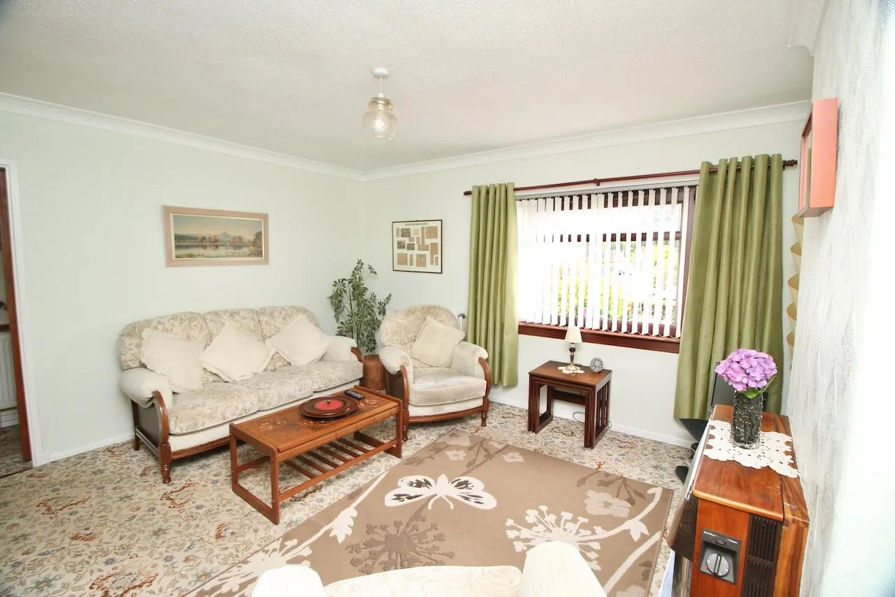 Millbrae Avenue, Chryston, G69 9LX, photo 4