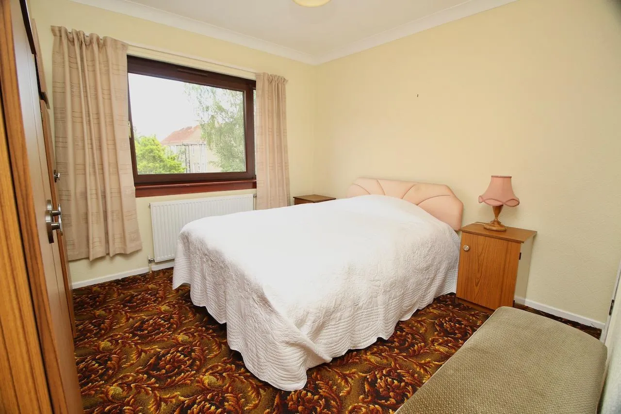 Millbrae Avenue, Chryston, G69 9LX, photo 13