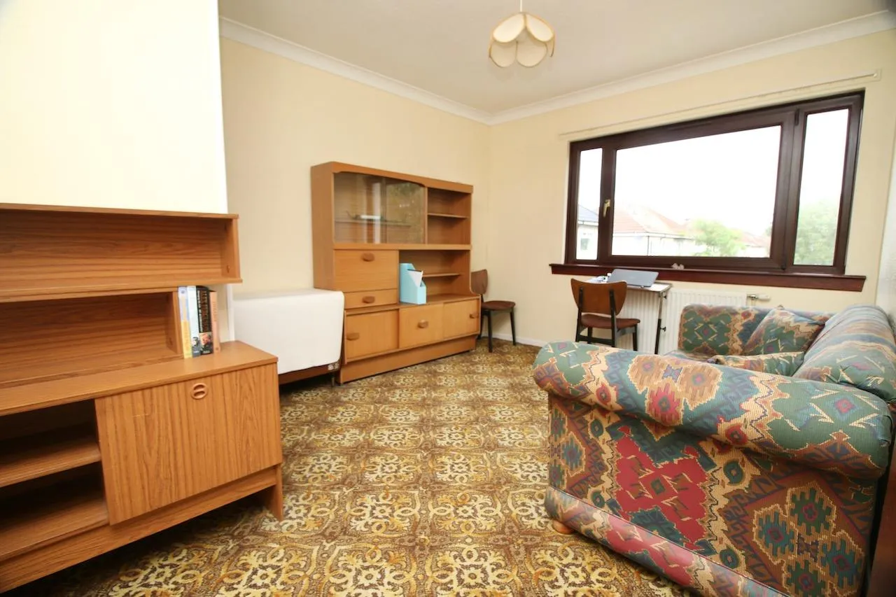 Millbrae Avenue, Chryston, G69 9LX, photo 16