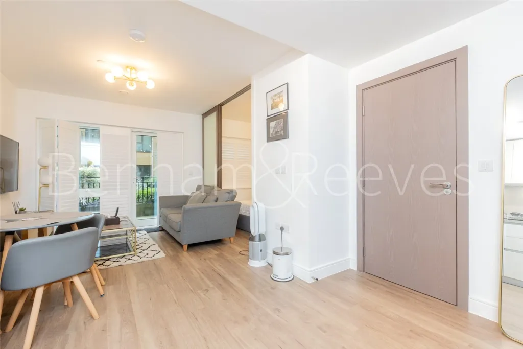 Tierney Lane, Fulham, W6, photo 12