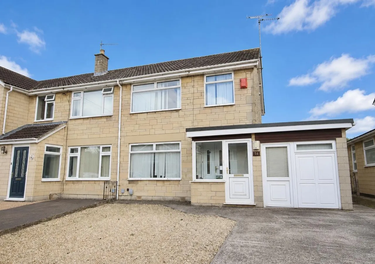 3 bed house for sale, Westbrook Close, Chippenham