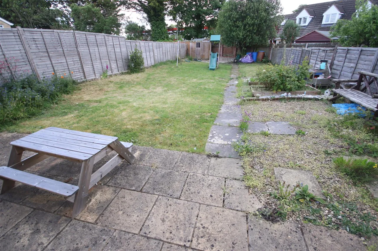 Westbrook Close, Chippenham, photo 14