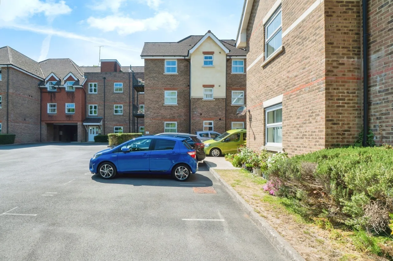 Hursley Road, Chandler's Ford, SO53, photo 5