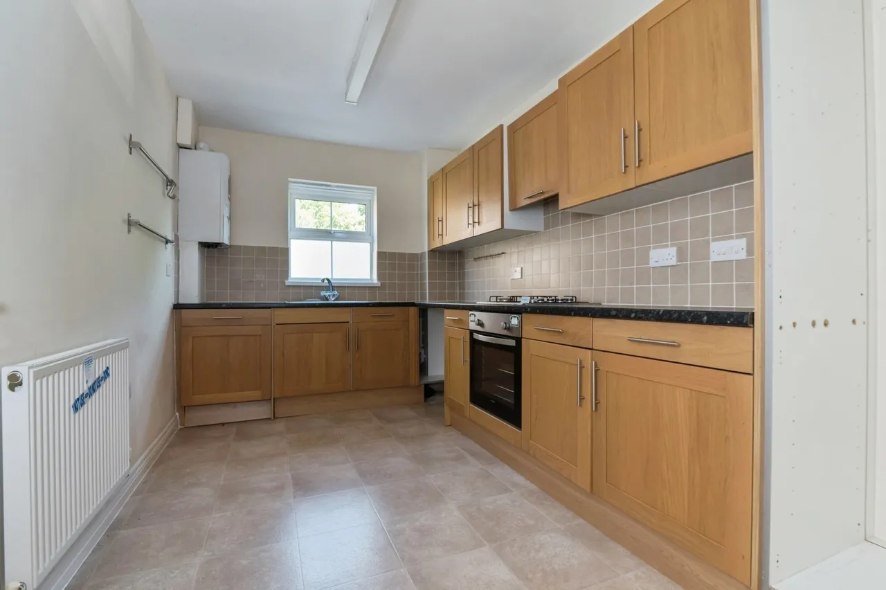 Hursley Road, Chandler's Ford, SO53, photo 4