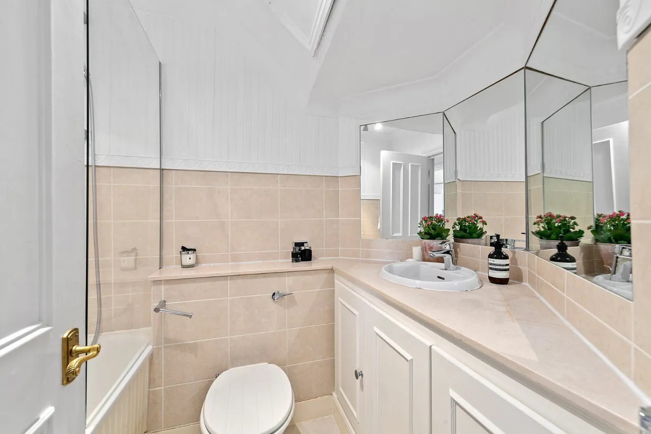 Marlborough Road, Richmond, TW10, photo 6