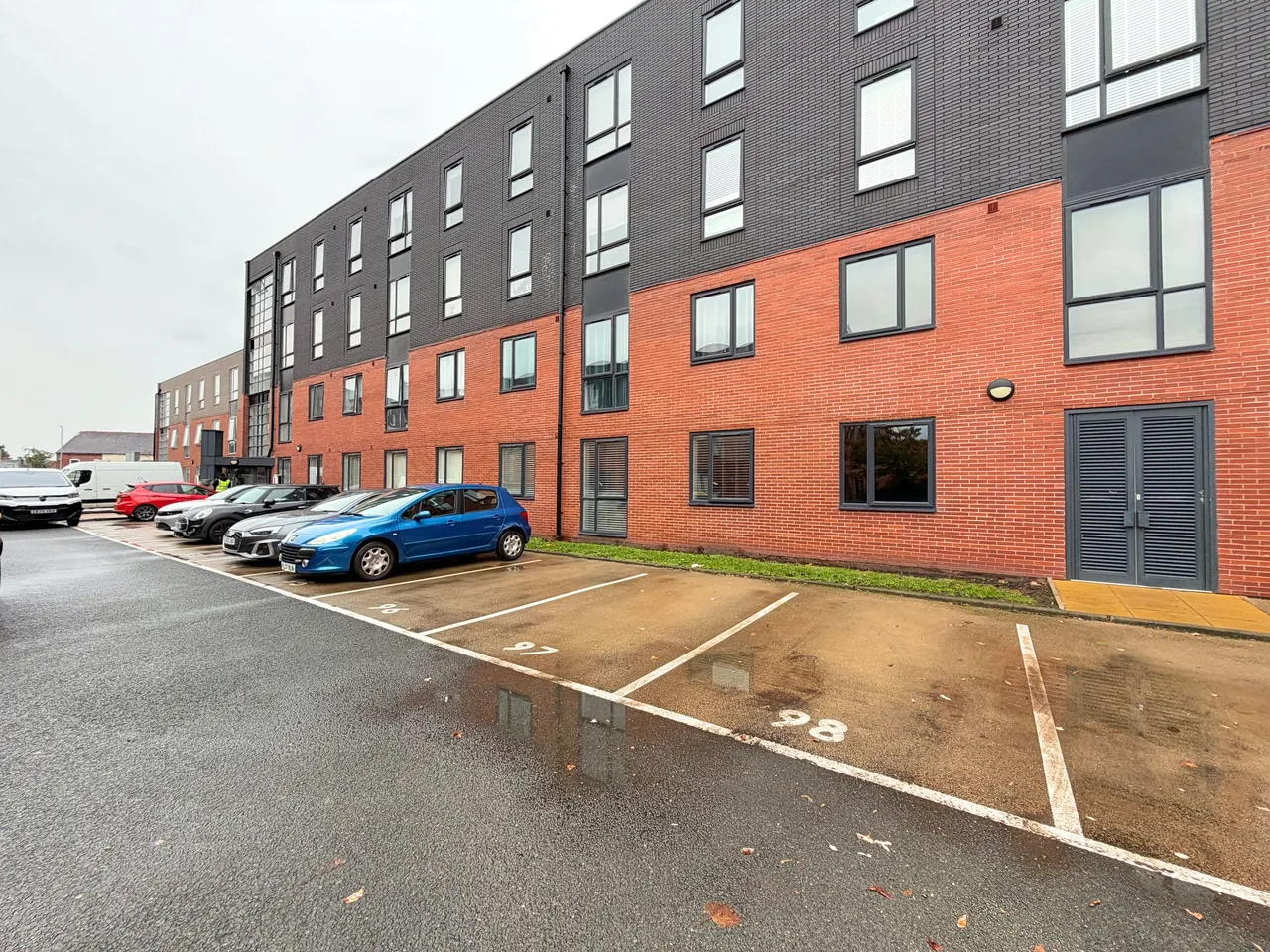 Worthington Apartments, Sale, photo 18