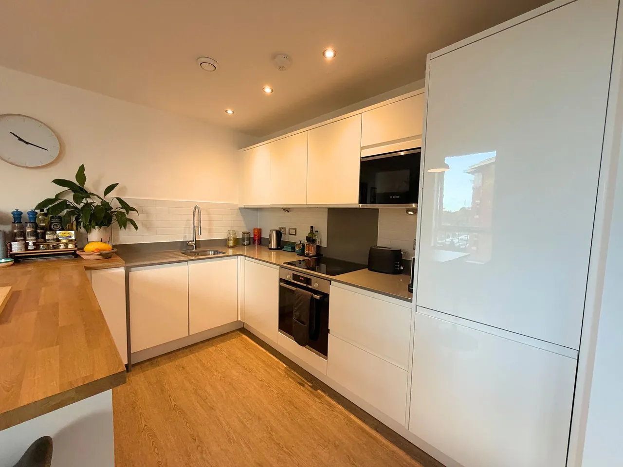 Worthington Apartments, Sale, photo 8