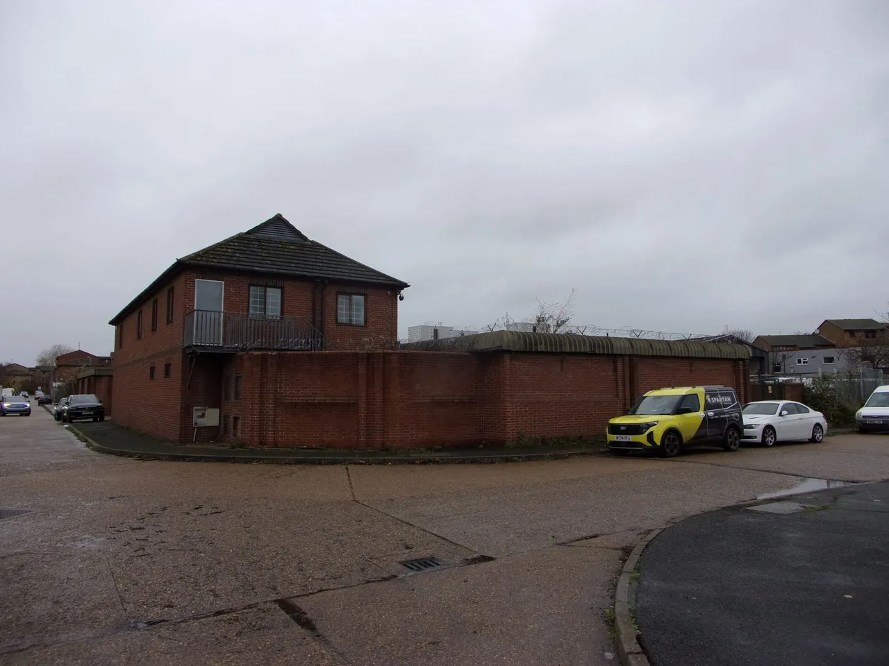 Curzon Drive, Grays, RM17, photo 4