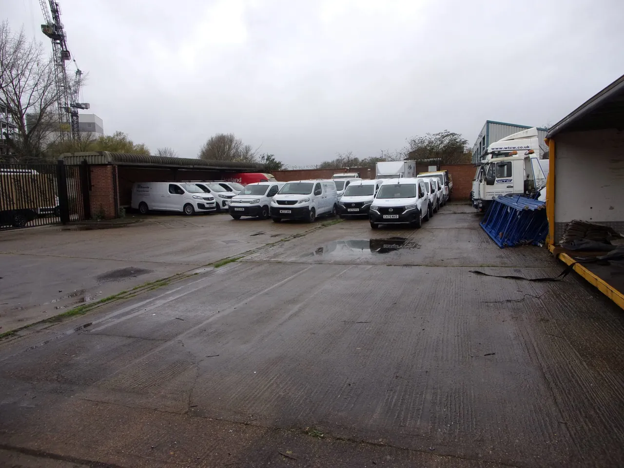 Curzon Drive, Grays, RM17, photo 3
