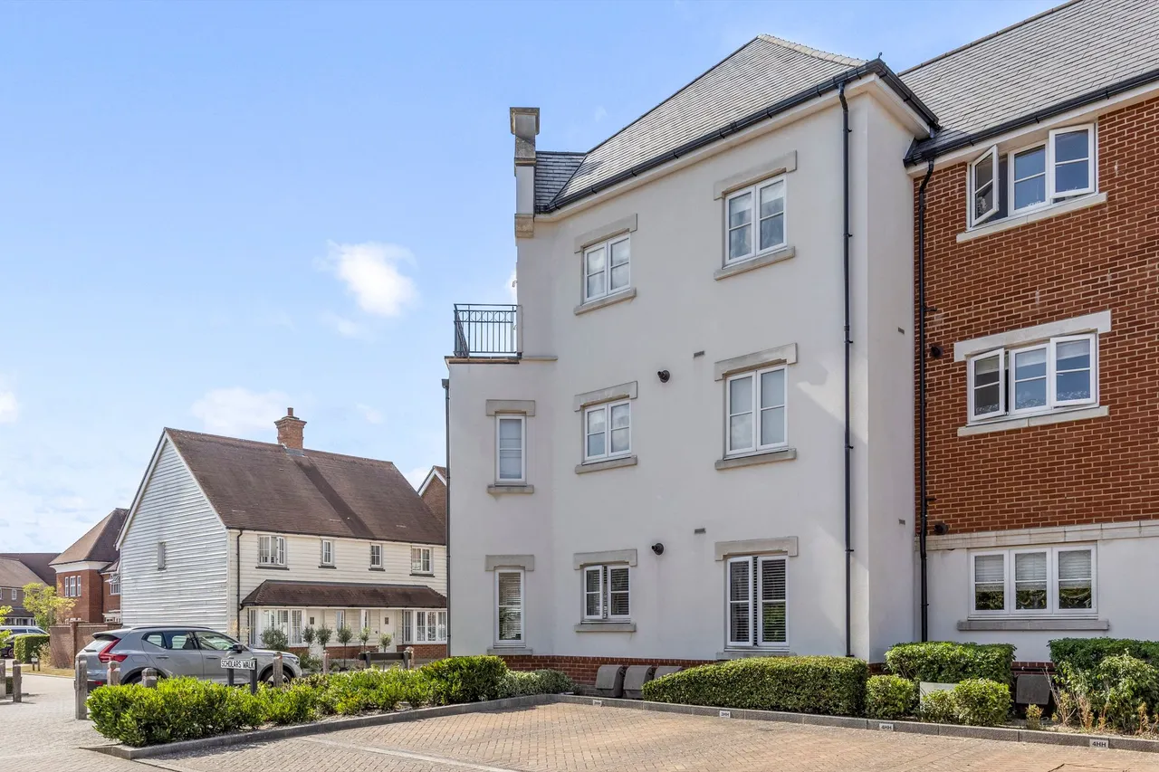 Longhurst Avenue, Horsham, RH12, photo 16