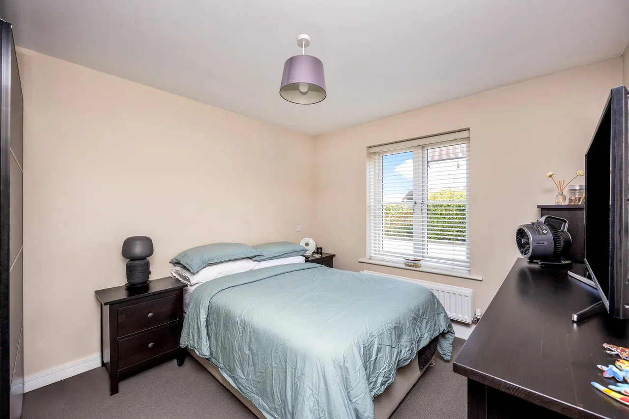 Longhurst Avenue, Horsham, RH12, photo 11
