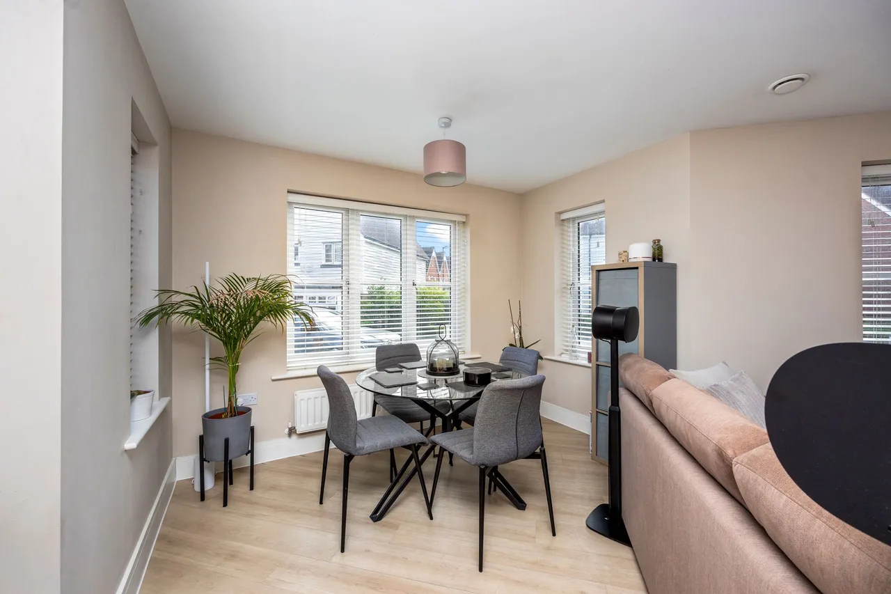 Longhurst Avenue, Horsham, RH12, photo 9