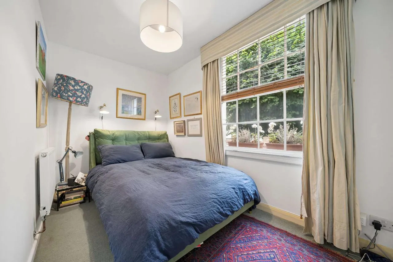 Allfarthing Lane, London, SW18 2AJ, photo 2