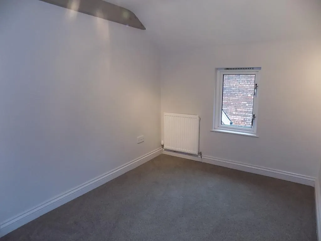 Carrs Court, Morton, CA2, photo 6