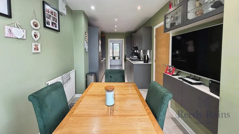 Sycamore Crescent, Birtley, DH3, photo 6