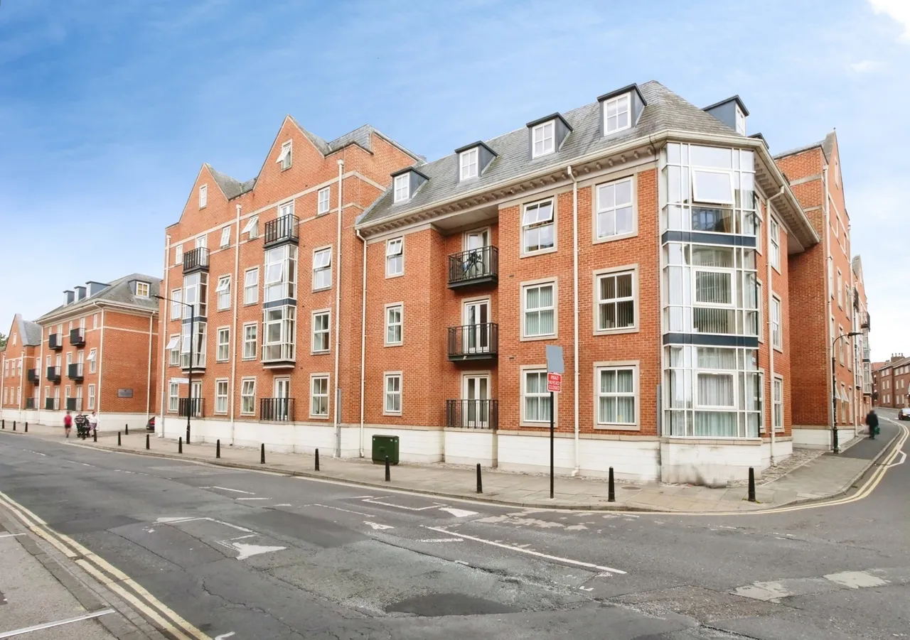 2 bed flat for sale — Skeldergate, York, North Yorkshire, YO1