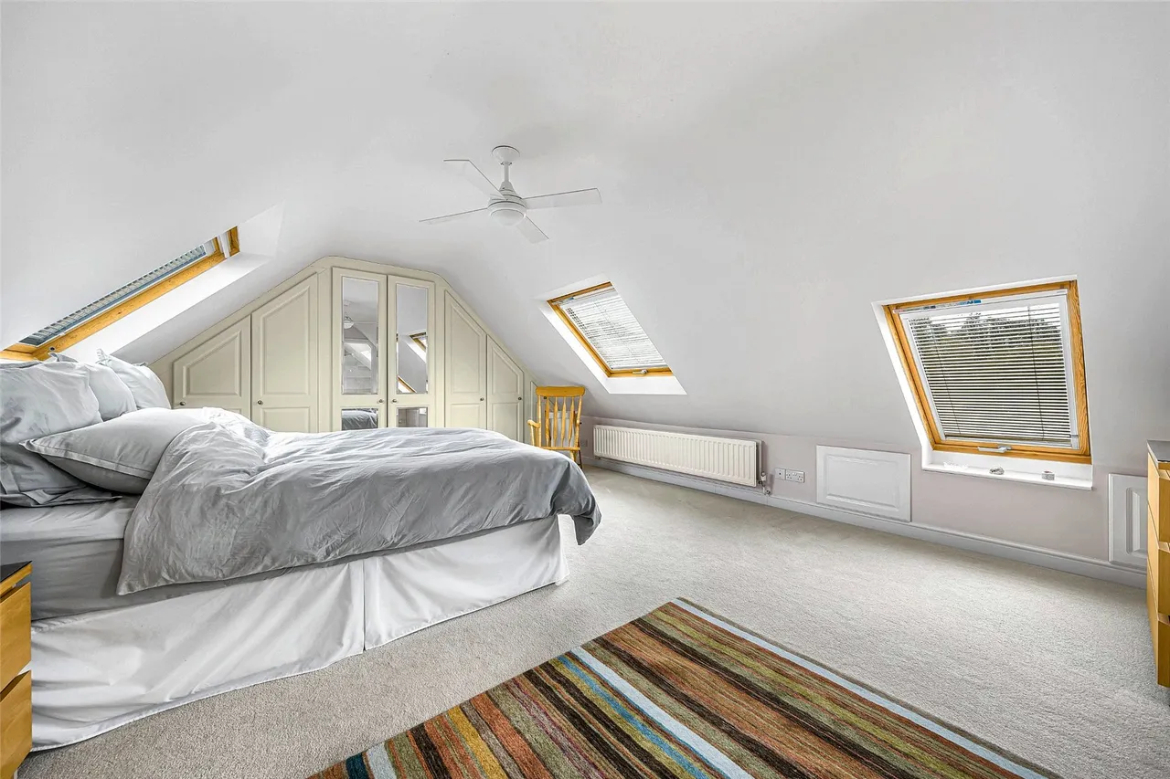 Woodham Waye, Woking, GU21, photo 14