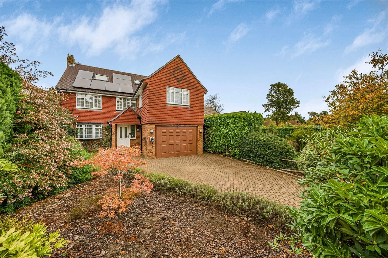 Woodham Waye, Woking, GU21, photo 25