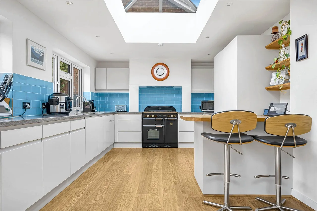Woodham Waye, Woking, GU21, photo 10