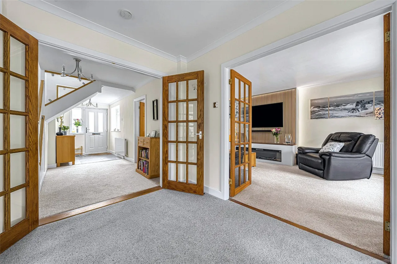 Woodham Waye, Woking, GU21, photo 9