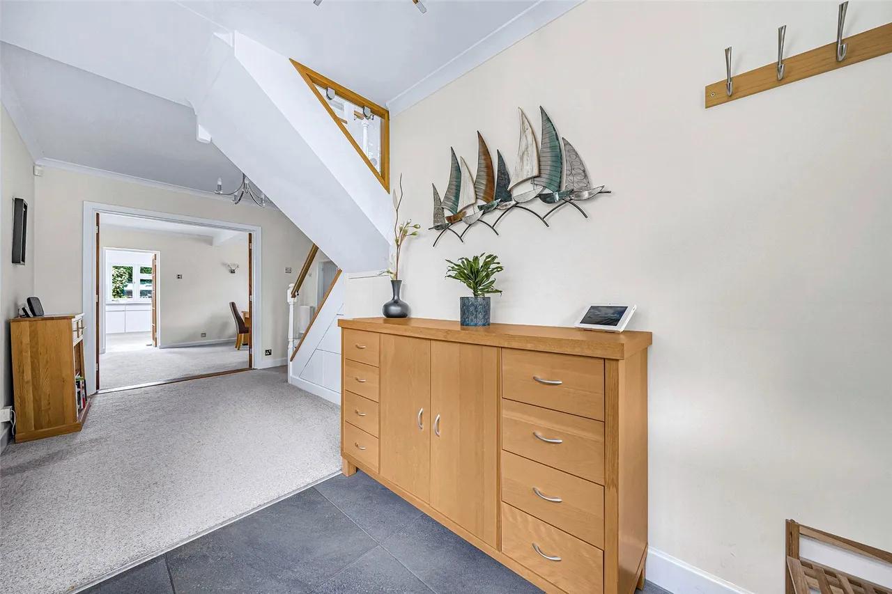 Woodham Waye, Woking, GU21, photo 8