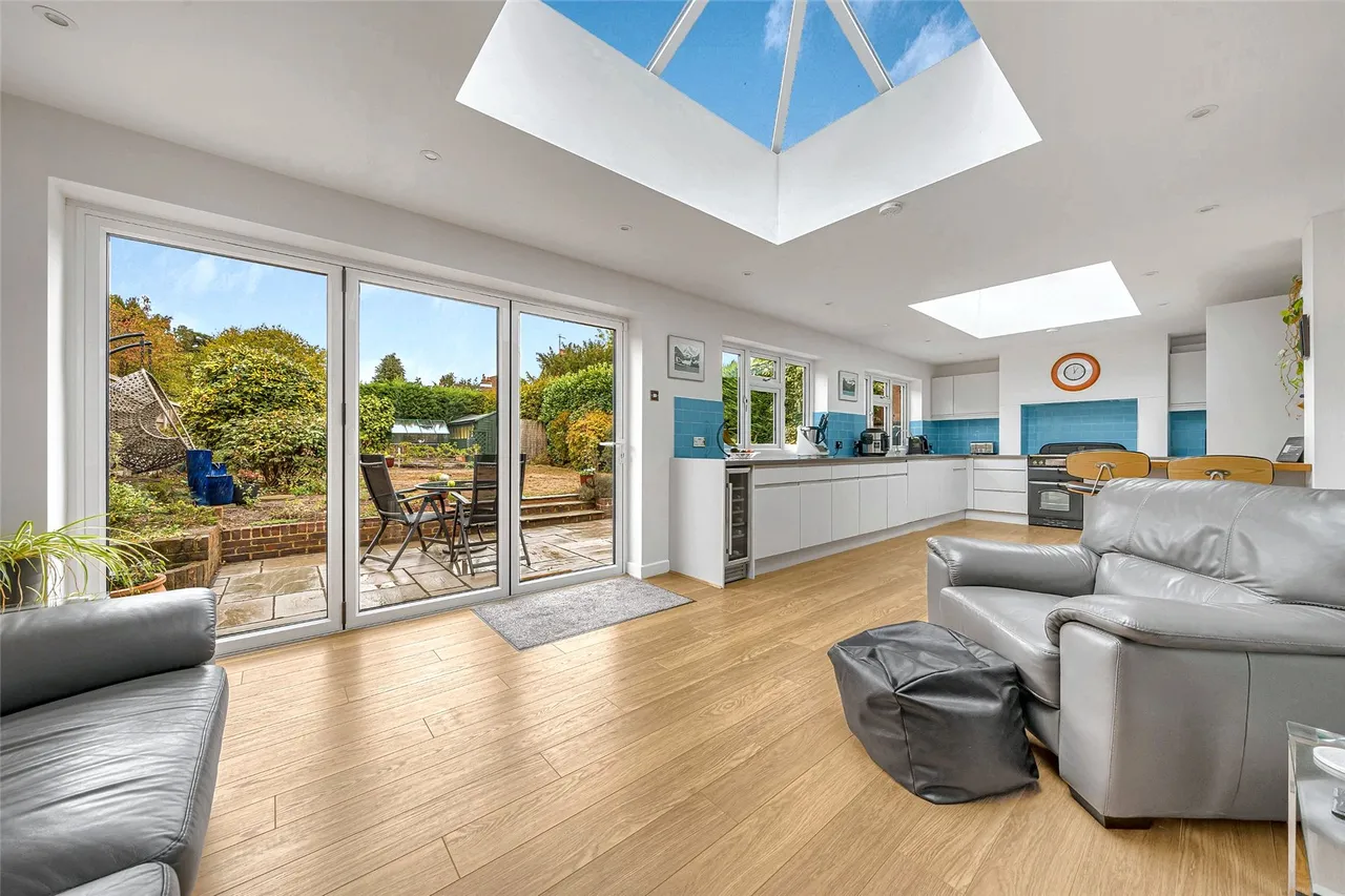 Woodham Waye, Woking, GU21, photo 11
