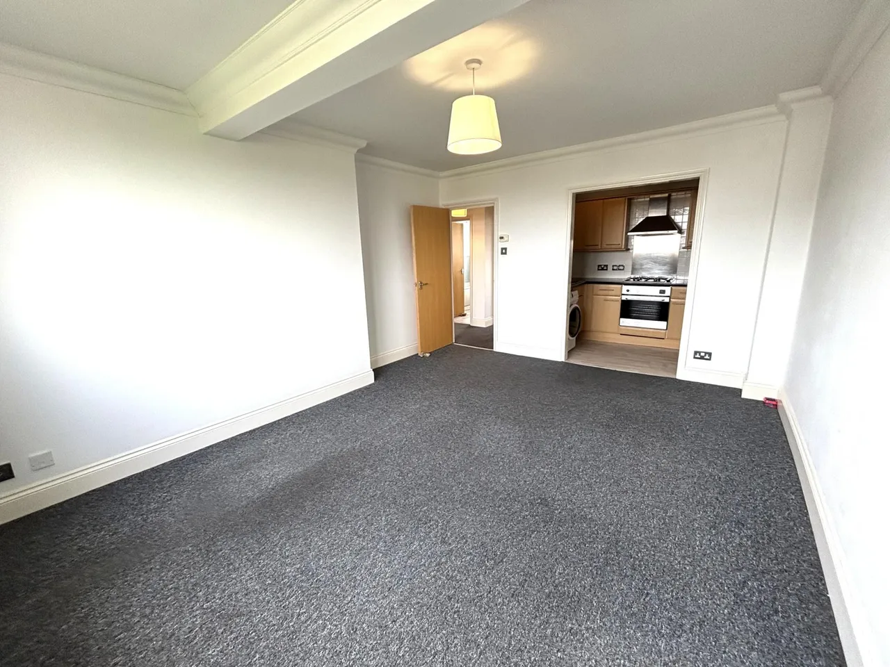Clarendon Road, Southsea, Portsmouth, PO4, photo 2