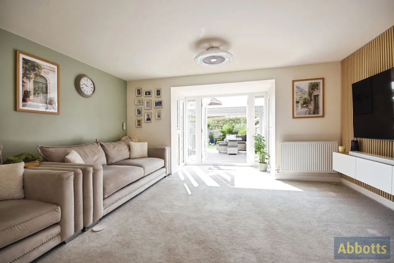 Bartons Avenue, Hullbridge, Hockley, Essex, SS5, photo 6