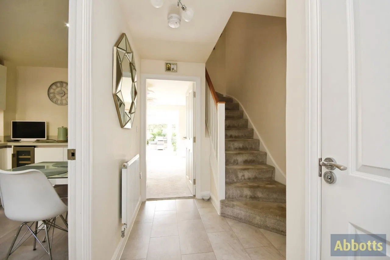 Bartons Avenue, Hullbridge, Hockley, Essex, SS5, photo 2