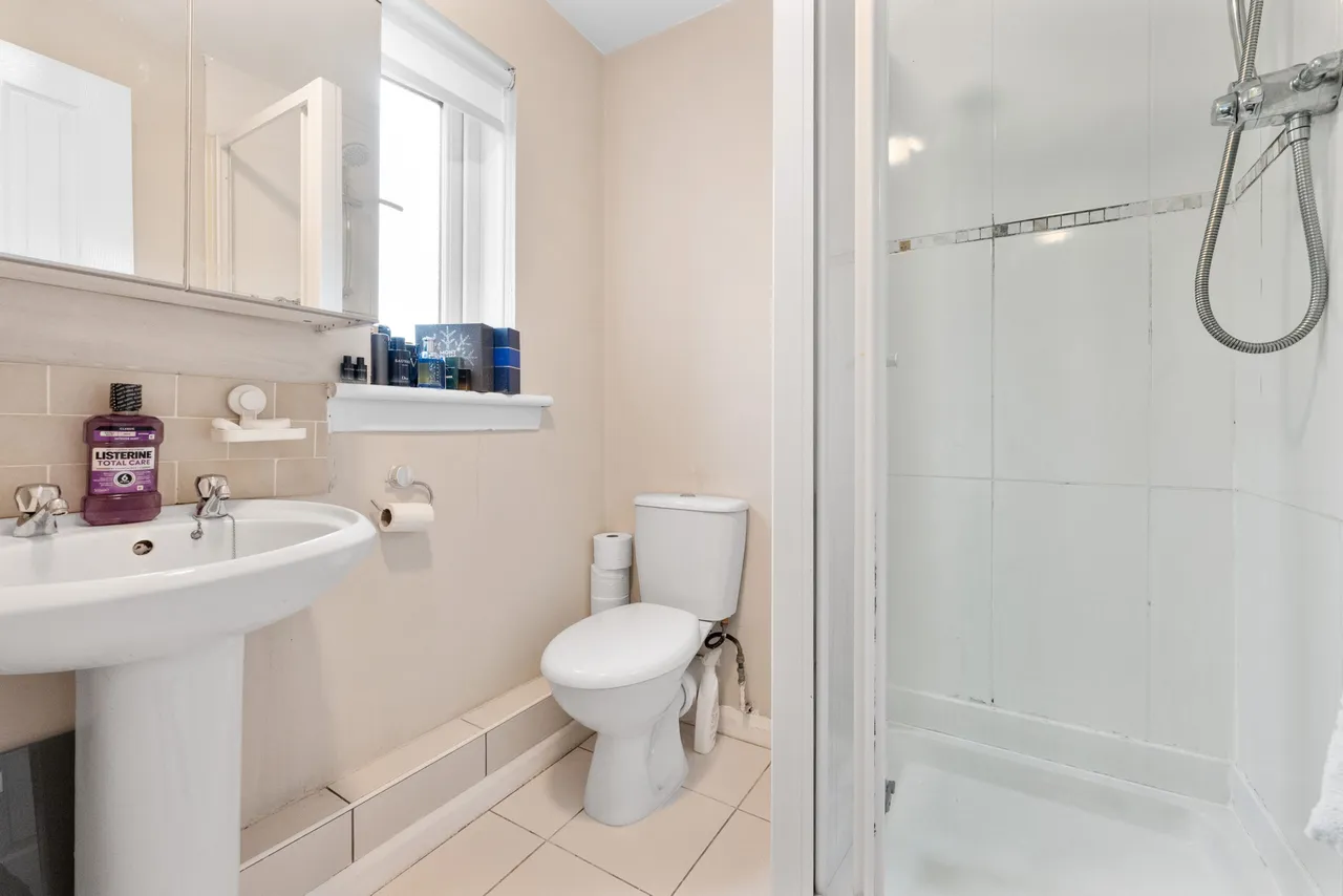 Glanderston Avenue, Newton Mearns, photo 12