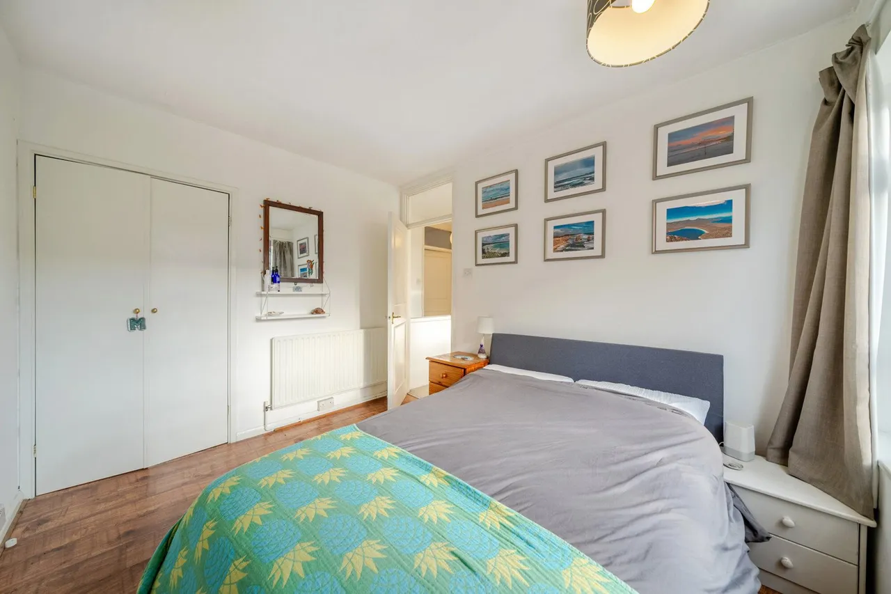 St. Saviours Estate, London, SE1, photo 16